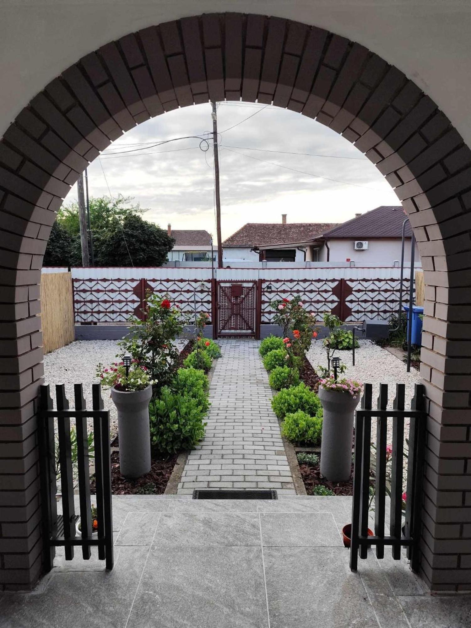 Kerekes Vendeghaz Apartman Debrecen
